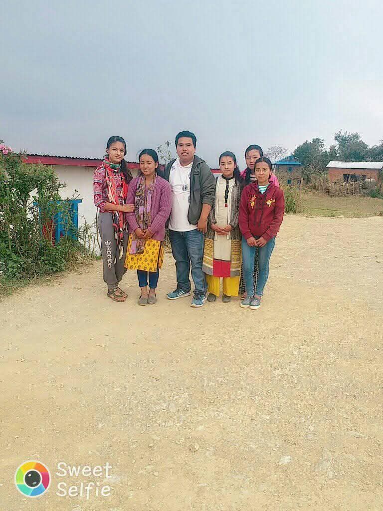 Alumni with teacher